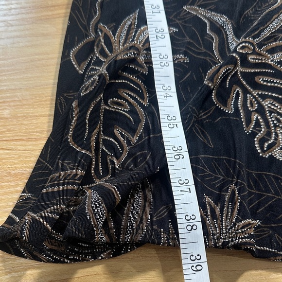 Chico’s travelers Black and Gold Leaf Pattern Dress size 2 XL - Picture 8 of 8